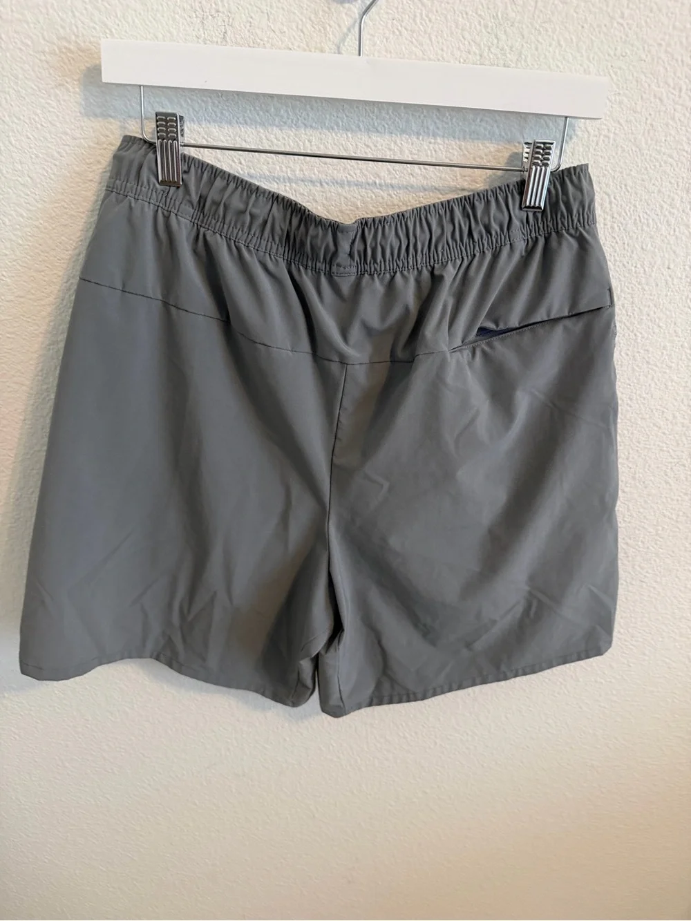 Nike Men's Gray Athletic Drawstring Running Shorts